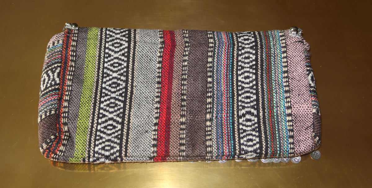 The Tesoro Clutch